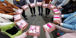 3.8節(jié)快樂，大家猜猜看那個美女漂亮！